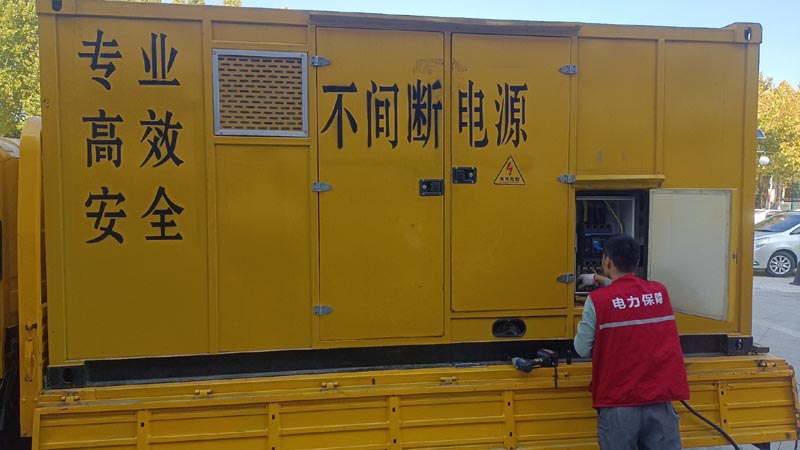 千阳柴油发电机组和UPS电源配合使用时，如何避免切换过程中的电力中断？